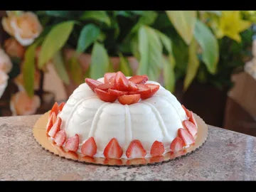 Gelatina with strawberries